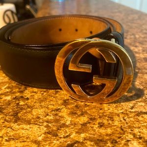 Women’s Gucci belt